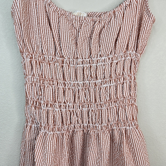 Wayf Womens Isabelle Midi Dress Sz S Shirred Seersucker Striped Adj Straps Red - Picture 4 of 13